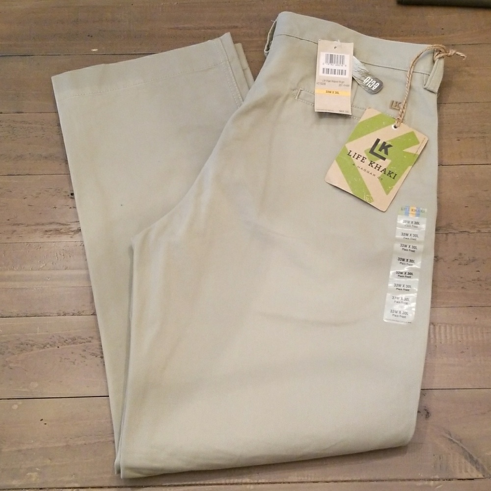 Living Comfortable, size 33x30